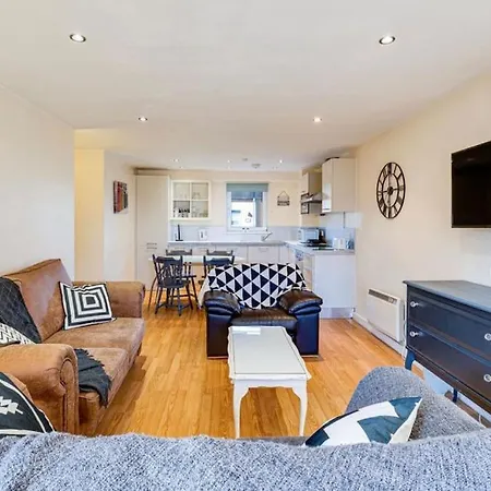 Luxury 2Br Apartment - Prime Location - Parking Manchester Exterior photo